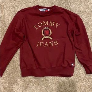 Vintage style tommy jeans crew neck sweatshirt